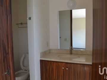 Casa en venta, Lomas Anàhuac Huixq. 4 habitaciones doble filtro de seguridad