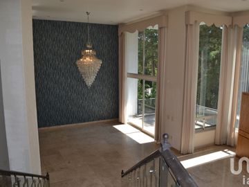 Casa en venta, Lomas Anàhuac Huixq. 4 habitaciones doble filtro de seguridad