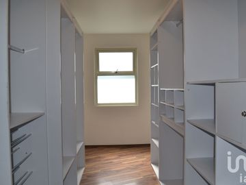 Casa en venta, Lomas Anàhuac Huixq. 4 habitaciones doble filtro de seguridad