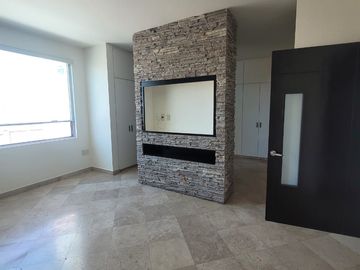 Casa en Residencial Santa Fe, León, Gto. $4.3 MDP, recámara en planta baja