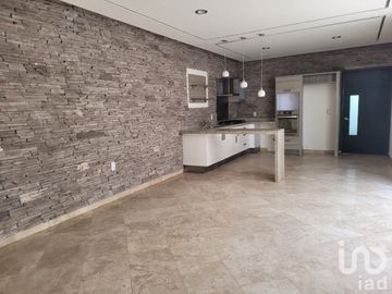 Casa en Residencial Santa Fe, León, Gto. $4.3 MDP, recámara en planta baja