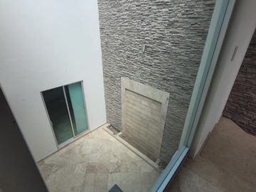 Casa en Residencial Santa Fe, León, Gto. $4.3 MDP, recámara en planta baja