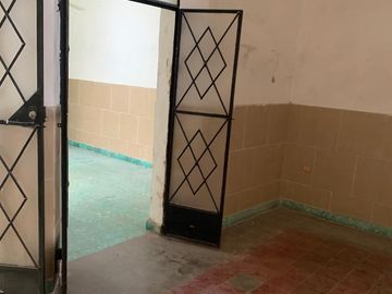 CASA EN VENTA PARA REMODELAR, EN EL CENTRO DE MÉRIDA, CERCA PASEO DE MONTEJO