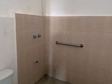 CASA EN VENTA PARA REMODELAR, EN EL CENTRO DE MÉRIDA, CERCA PASEO DE MONTEJO