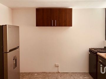 Venta de CASA/OFICINA en Romulo O´Farril