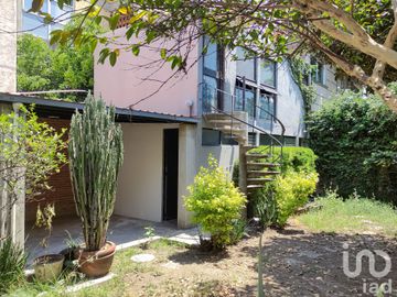 Venta de CASA/OFICINA en Romulo O´Farril