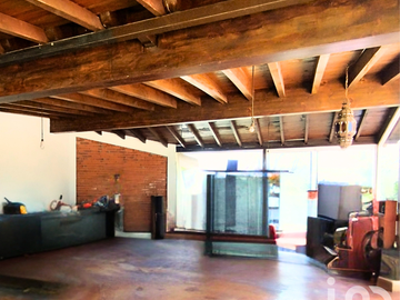 CASA CAMPESTRE EN VENTA EN HARAS DEL BOSQUE CON ARBOLES, ALBERCA, JACUZZI Y TEMAZCAL