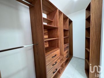 Casa en coto en PREVENTA