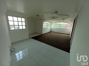 Venta de Casa en Fuentes de Tepepan