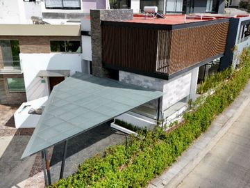 Casa en Altozano con terraza y alberca
