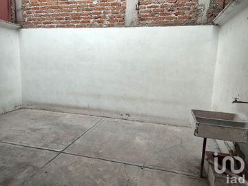 CASA CERCA DE ZONA PLATEADA