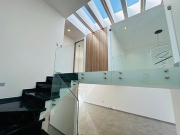 Casa Nueva en Venta en Parque Chiapas con 4 recámaras con baño completo