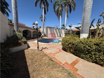 CASA EN VENTA EN COL. ZONA NORTE. CD. OBREGÓN, SONORA