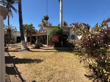 CASA EN VENTA EN COL. ZONA NORTE. CD. OBREGÓN, SONORA