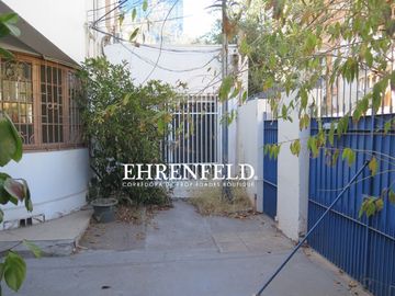 Cirujano Guzmán.Providencia, Santiago. Gran Casona 682 m2.
