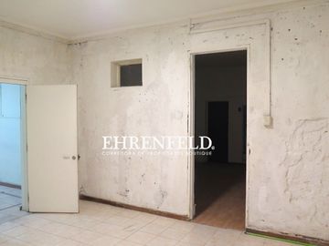 Cirujano Guzmán.Providencia, Santiago. Gran Casona 682 m2.