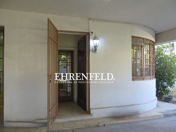 Cirujano Guzmán.Providencia, Santiago. Gran Casona 682 m2.