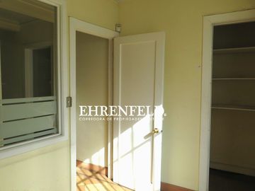 Cirujano Guzmán.Providencia, Santiago. Gran Casona 682 m2.
