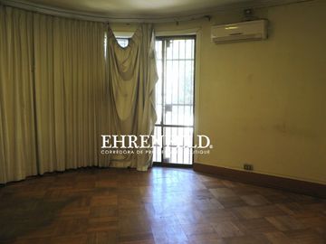 Cirujano Guzmán.Providencia, Santiago. Gran Casona 682 m2.