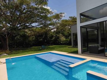VENDO CASA CAMPESTRE DE UN PISO EN SOLARES DE LA MORADA, JAMUNDI