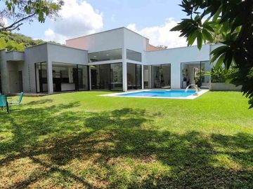 VENDO CASA CAMPESTRE DE UN PISO EN SOLARES DE LA MORADA, JAMUNDI