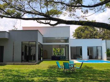 VENDO CASA CAMPESTRE DE UN PISO EN SOLARES DE LA MORADA, JAMUNDI