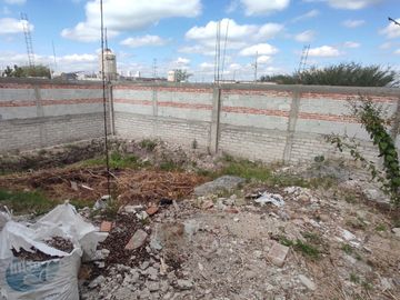 Casa en Venta con Local Comercial en El Chamizal, Pedro Escobedo, Querétaro.