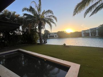 CASA EN COUNTRY CLUB EN VENTA PRIVADA KANAH