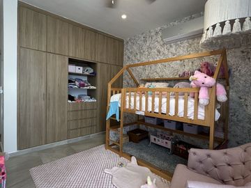Casa en venta de 4 recámaras en Montebello, Mérida, Yucatán