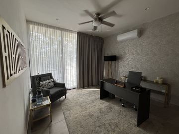 Casa en venta de 4 recámaras en Montebello, Mérida, Yucatán