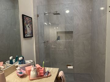 Casa en venta de 4 recámaras en Montebello, Mérida, Yucatán