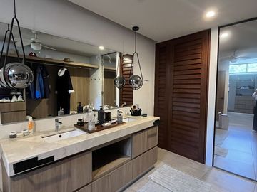 Casa en venta de 4 recámaras en Montebello, Mérida, Yucatán