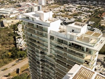 Penthouse en venta en las exclusivas Country Towers