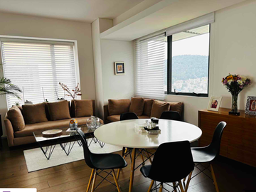 PH en venta  dentro de ; Bosque 6060