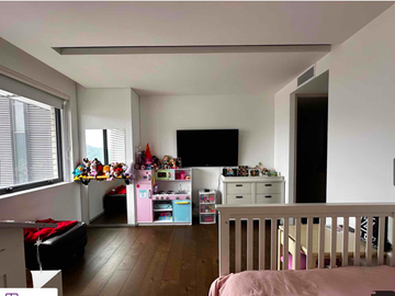 PH en venta  dentro de ; Bosque 6060