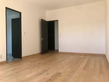 P.H. Nuevo en venta dentro de Maranta bosques.