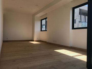 P.H. Nuevo en venta dentro de Maranta bosques.