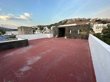 CASA RESIDENCIAL EN VENTA DE 4 HABITACIONES Y ROOFGARDEN