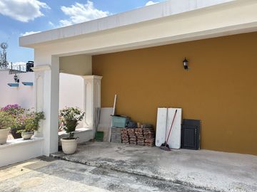 Casa Amueblada Colonial en San Román
