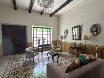 Casa Amueblada Colonial en San Román