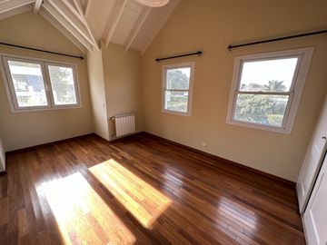 Increible casa en Barrio Rumenco