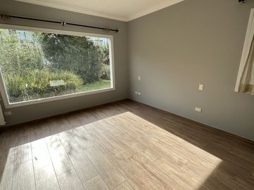 Increible casa en Barrio Rumenco