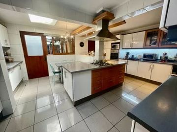 ESTUPENDA CASA VENTA SECTOR CAMINO REAL/ COLEGIO  EVEREST