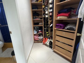 CASA EN VENTA O RENTA CUMBAYA URB. LUJO