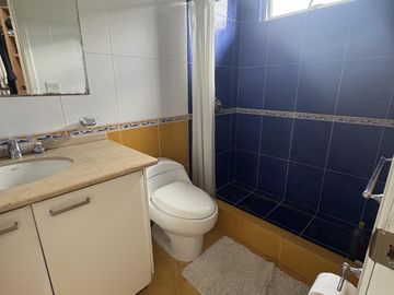 CASA EN VENTA O RENTA CUMBAYA URB. LUJO