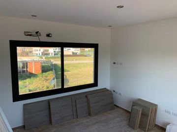 Impecable Casa En Venta En Hudson Park