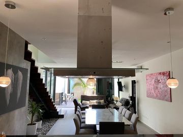 CASA VENTA, 3 RECAMARAS EN MONTEBELLO MERIDA