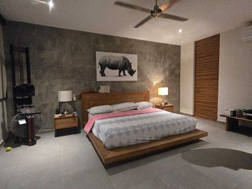 CASA VENTA, 3 RECAMARAS EN MONTEBELLO MERIDA