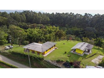 VENTA HERMOSA FINCA EN RESERVA BARBAS BREMEN PEREIRA