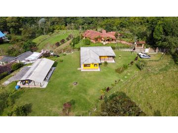 VENTA HERMOSA FINCA EN RESERVA BARBAS BREMEN PEREIRA
